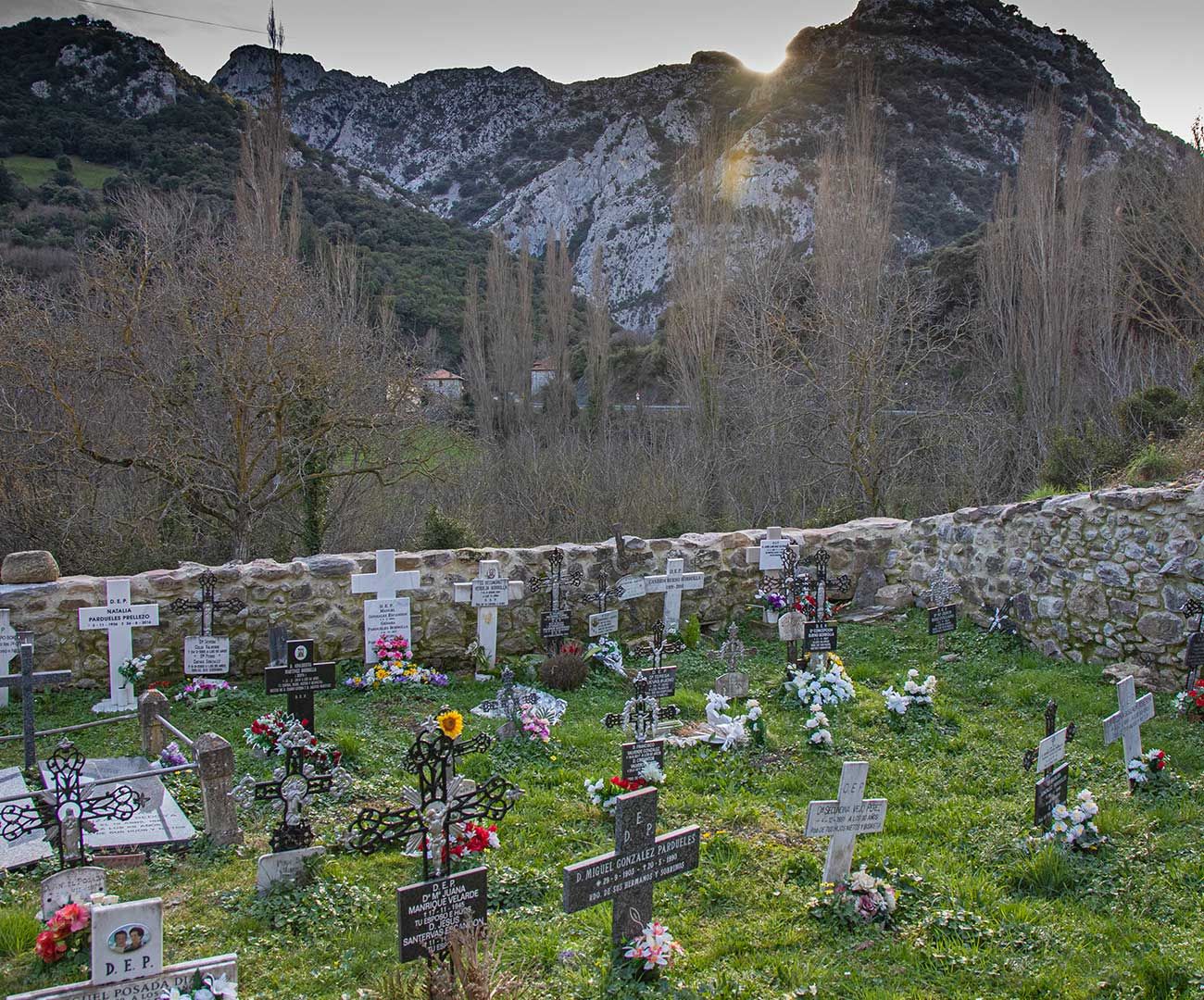 Cemententerio Santa Maria Lebeña