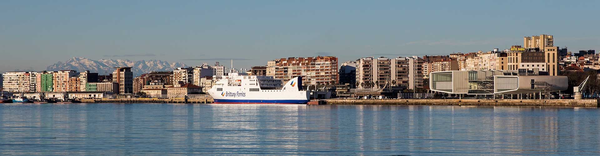 Ferry Atracado Santander