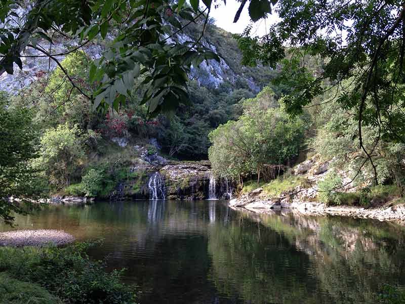 Cascada Río Nansa